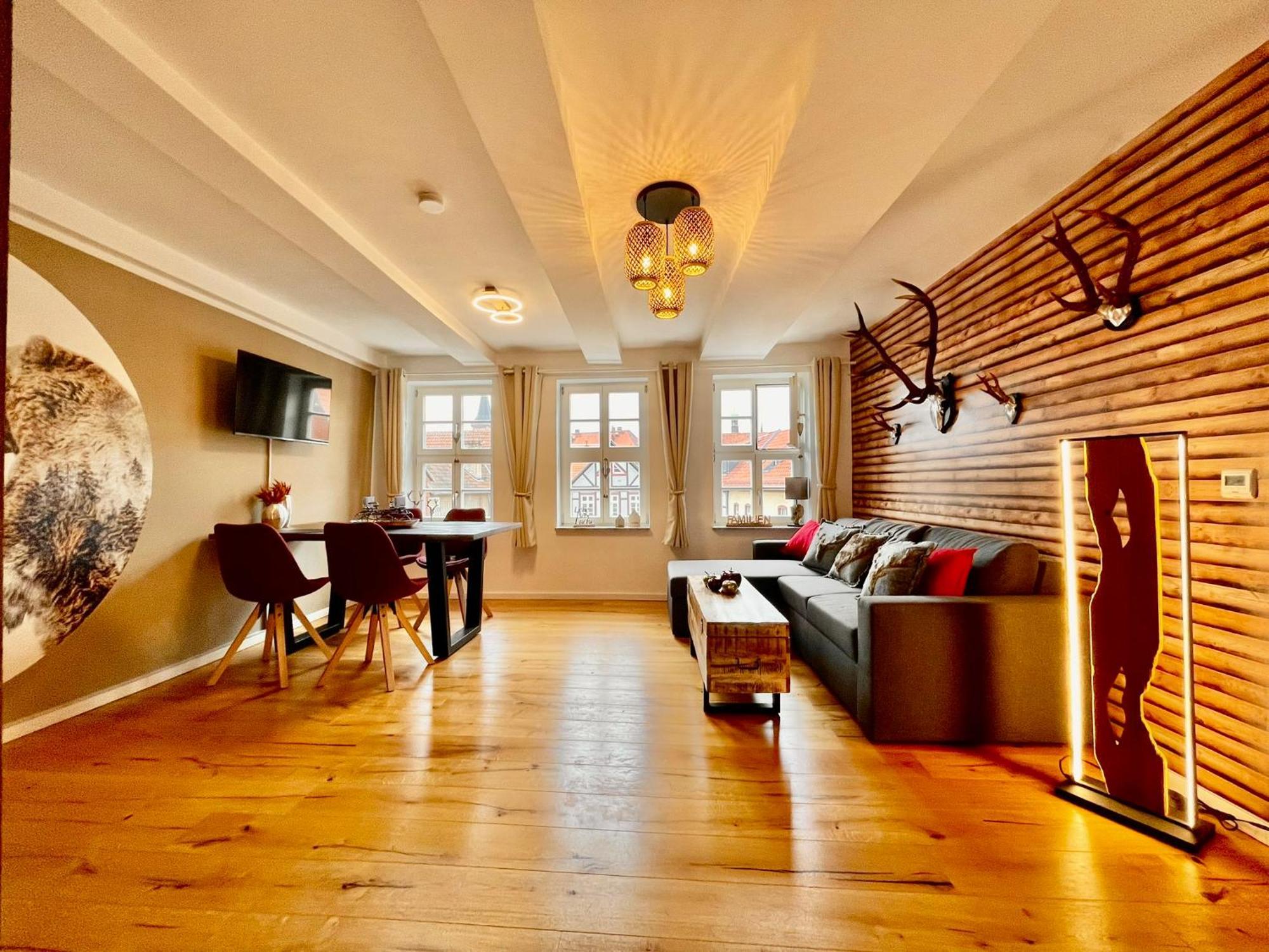 Homelikestay: Ferienwohnungen - Wernigerode - Wlan - Bestlage - Liebevolle Einrichtung Dış mekan fotoğraf